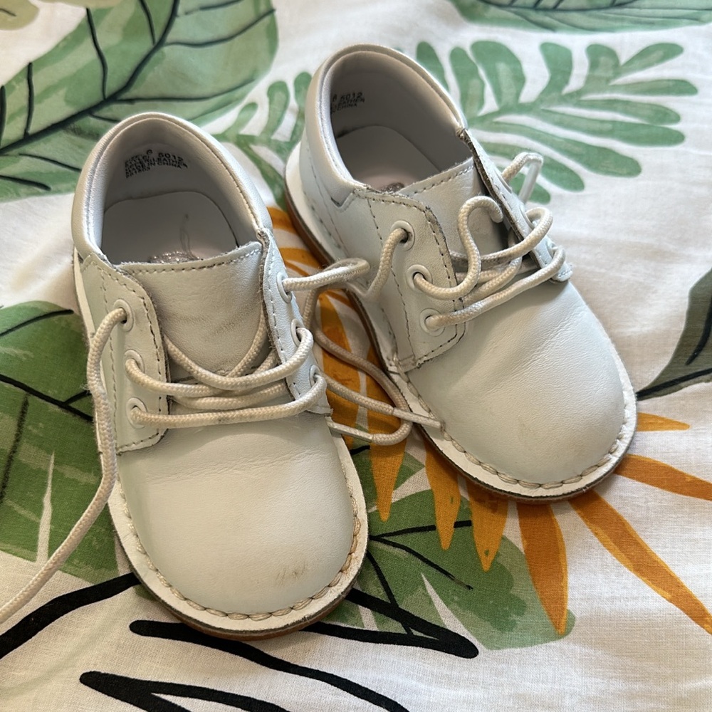 Lamour size 6